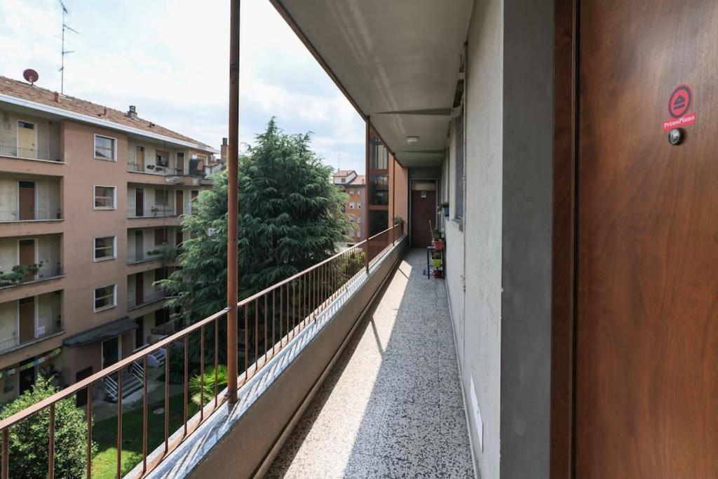 Primopiano - Astico Apartment Milan Luaran gambar
