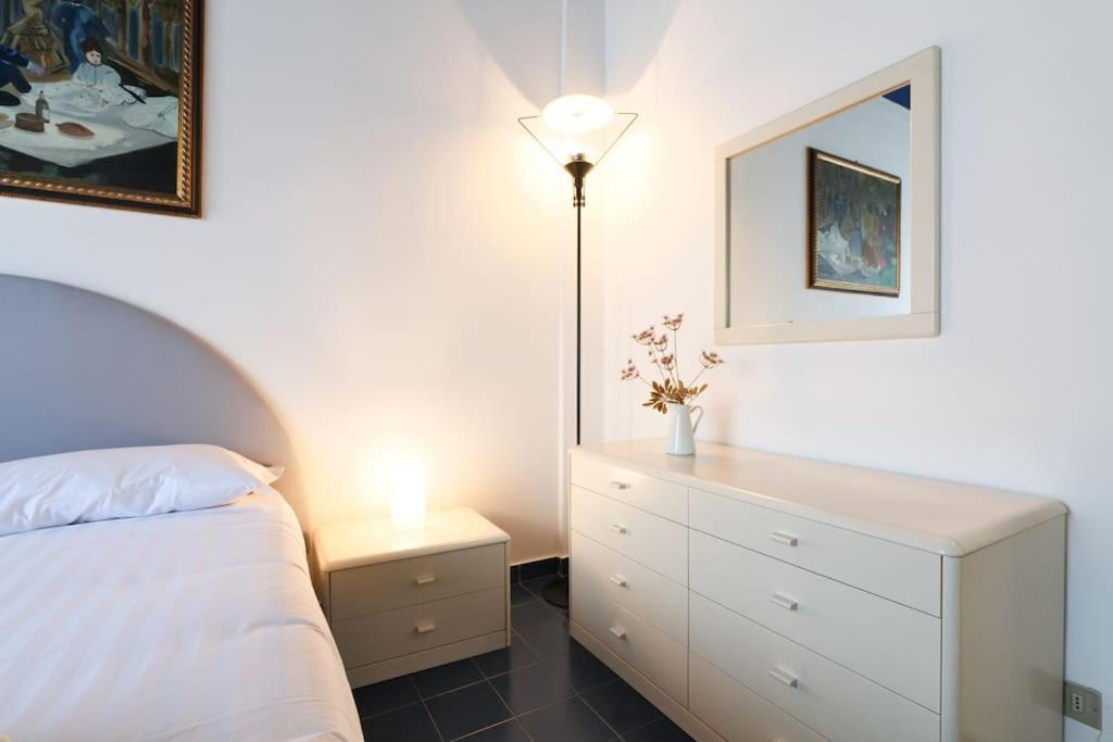 Primopiano - Astico Apartment Milan Luaran gambar