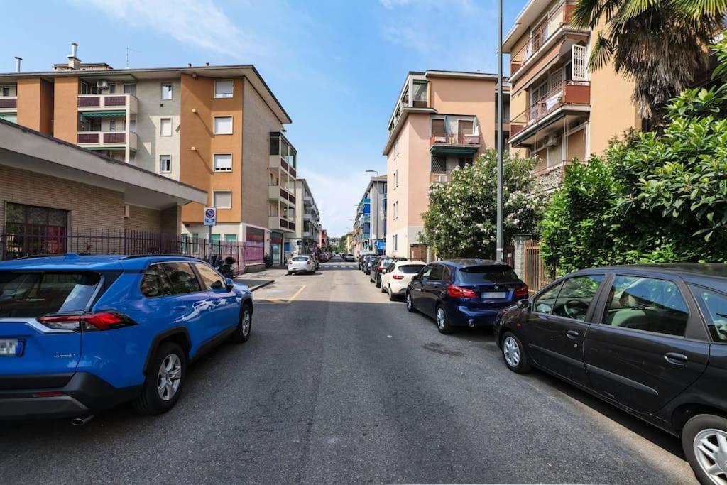 Primopiano - Astico Apartment Milan Luaran gambar