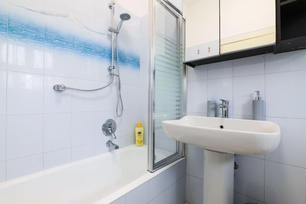 Primopiano - Astico Apartment Milan Luaran gambar