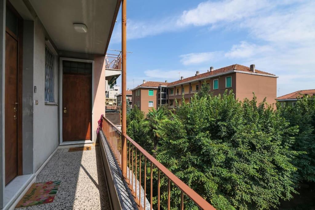 Primopiano - Astico Apartment Milan Luaran gambar