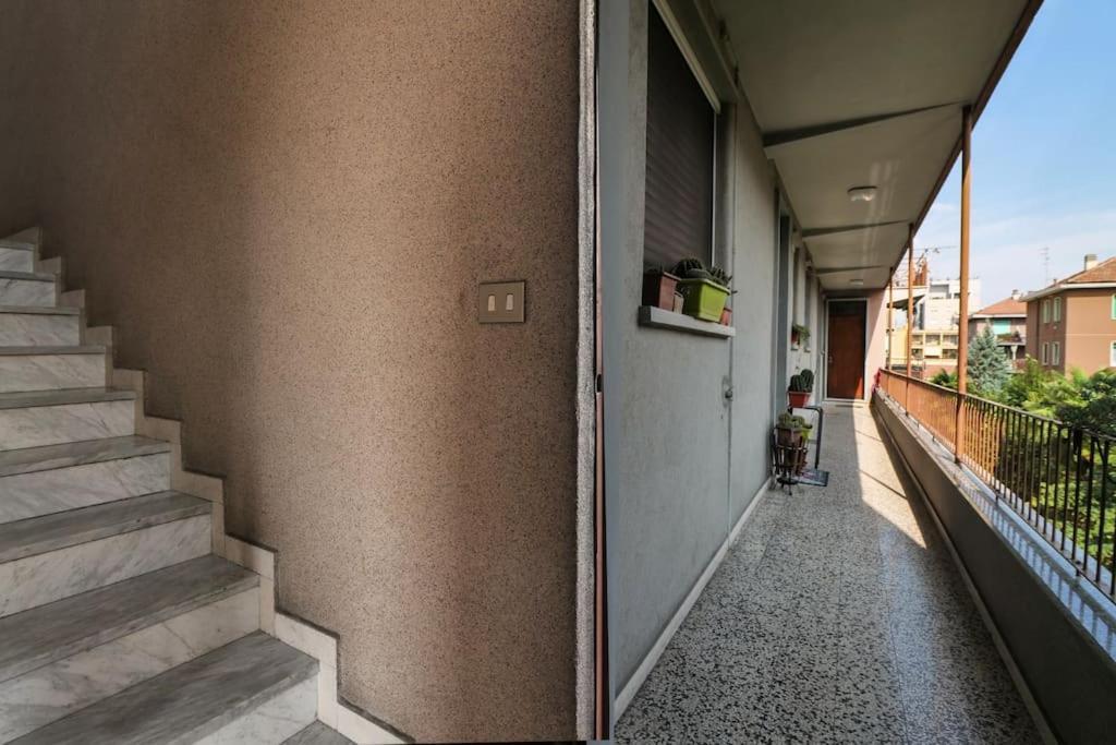 Primopiano - Astico Apartment Milan Luaran gambar